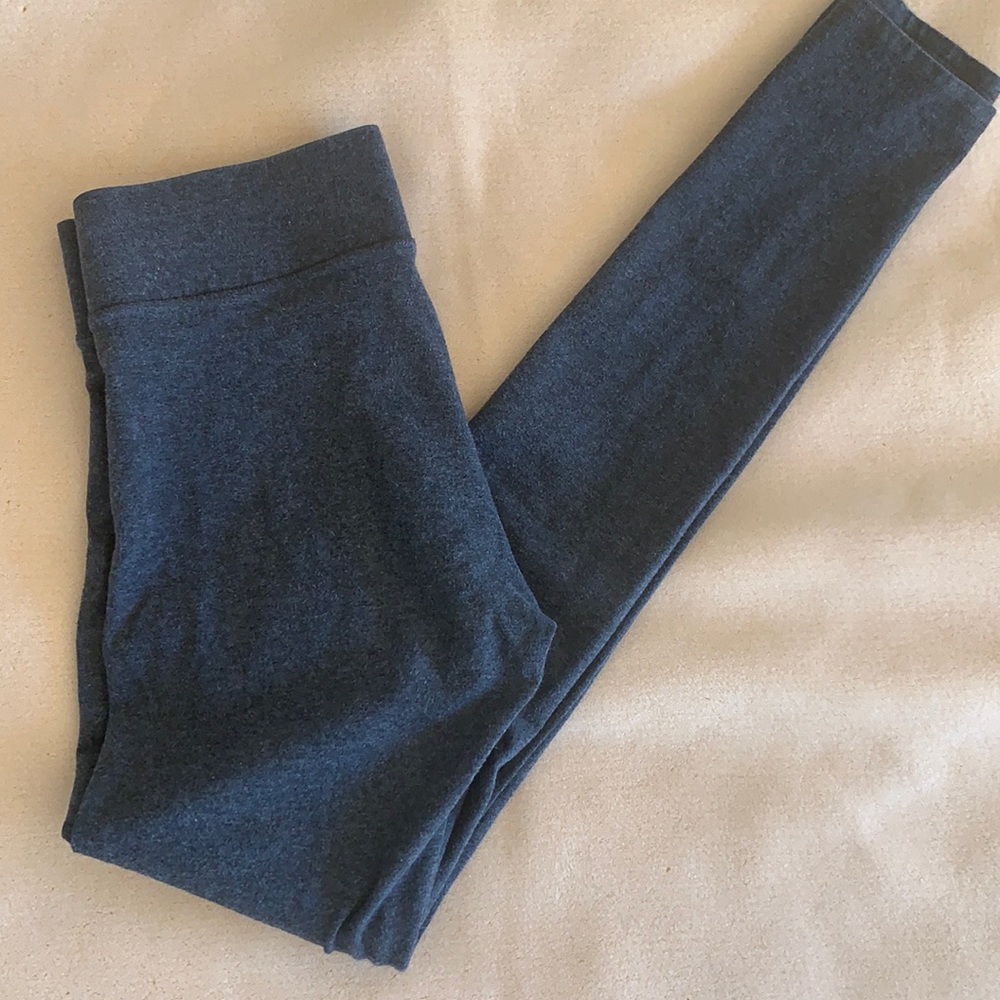 HUE dark gray leggings - XS